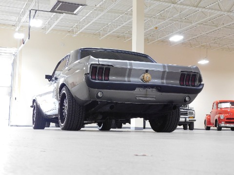 1967 Ford Mustang image 25