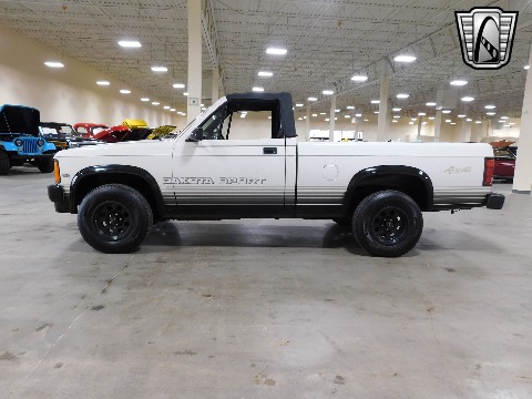 1989 Dodge Dakota image 3