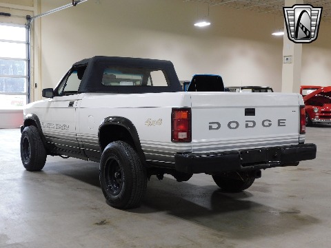 1989 Dodge Dakota image 4