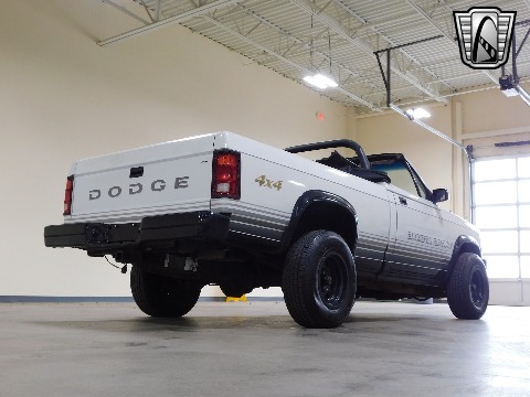 1989 Dodge Dakota image 32