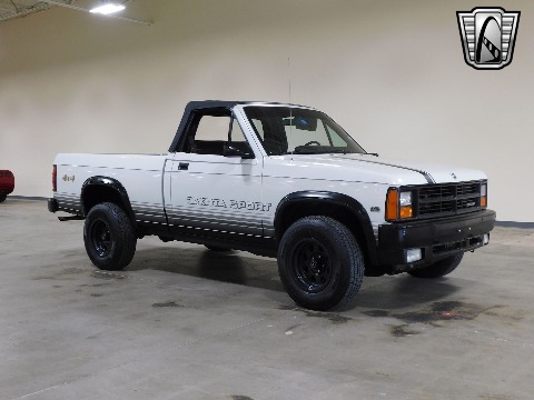1989 Dodge Dakota image 8