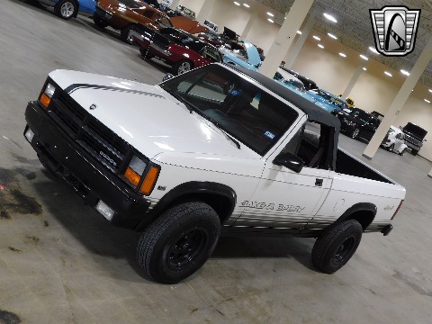 1989 Dodge Dakota image 10