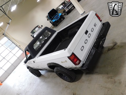 1989 Dodge Dakota image 12