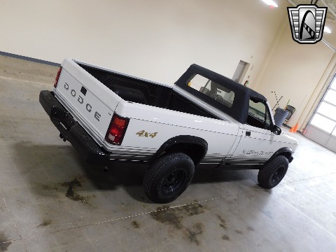 1989 Dodge Dakota image 15