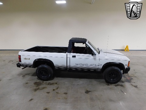 1989 Dodge Dakota image 16