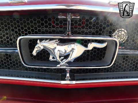 1965 Ford Mustang image 32